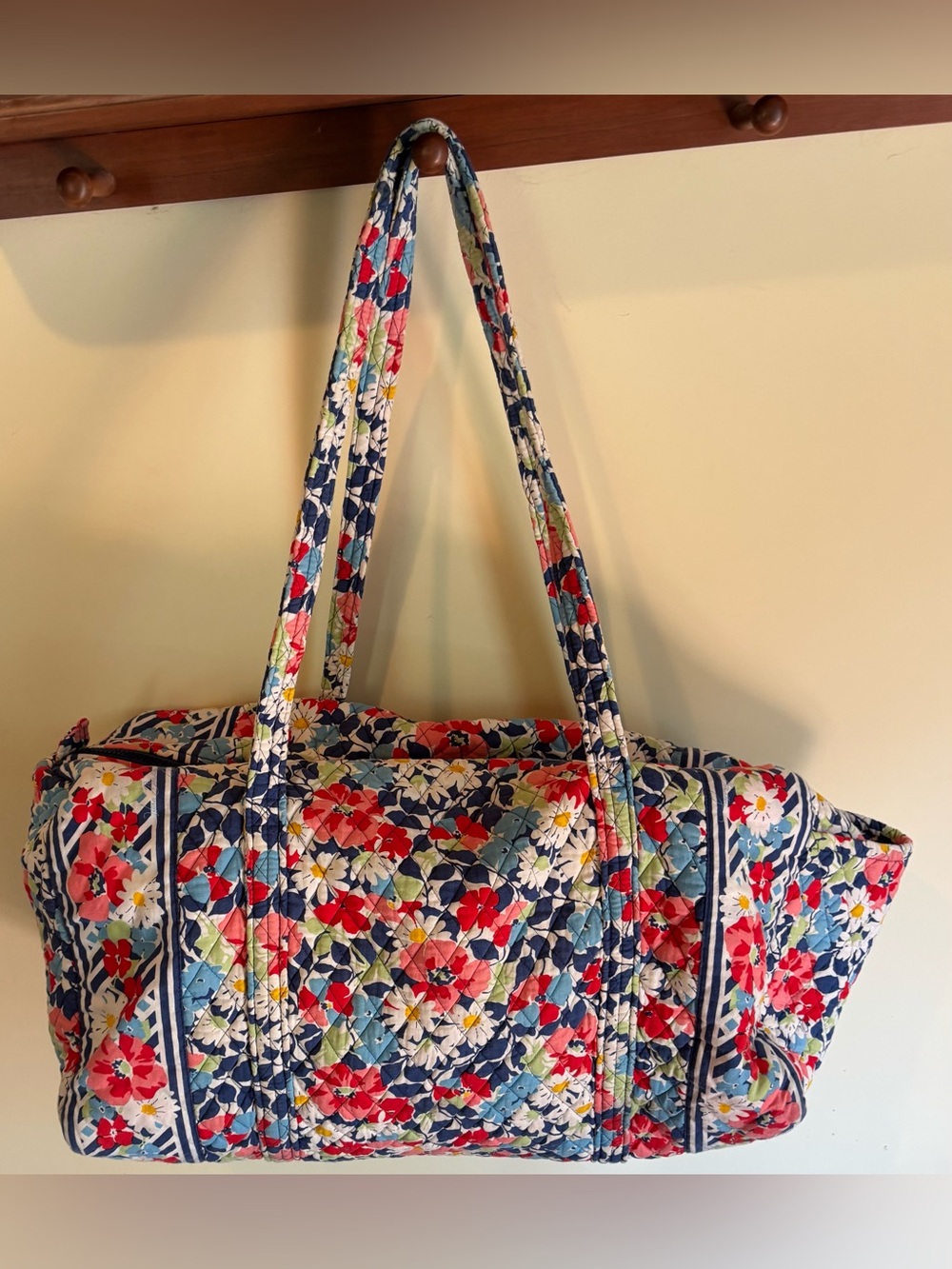 Vera Bradley Summer Cottage (RETIRED) Original Duffle/Travel Bag Vibrant Floral